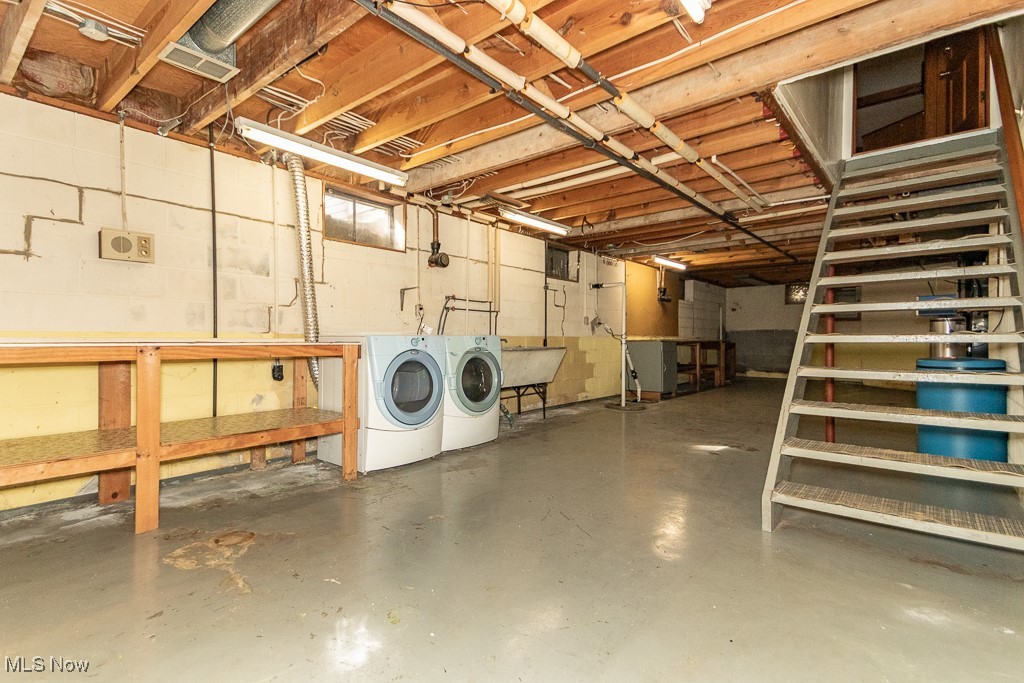 9062 Westwood Road Kirtland OH 44094