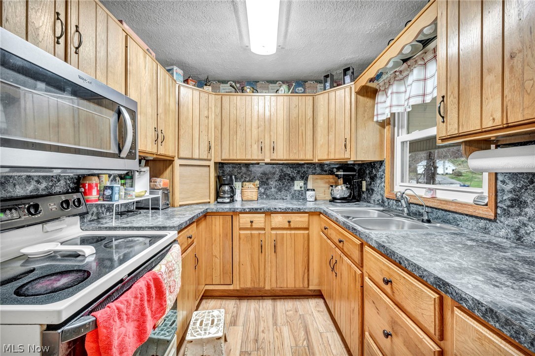 51629 Township Road 146b Coshocton OH 43812