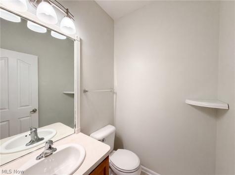 9660 Kingston Trail Olmsted Falls OH 44138