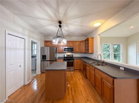 9660 Kingston Trail Olmsted Falls OH 44138