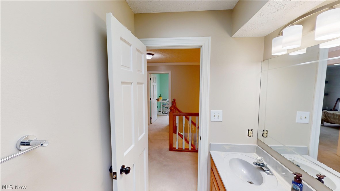 3020 Fox Burrow Drive Stow OH 44224