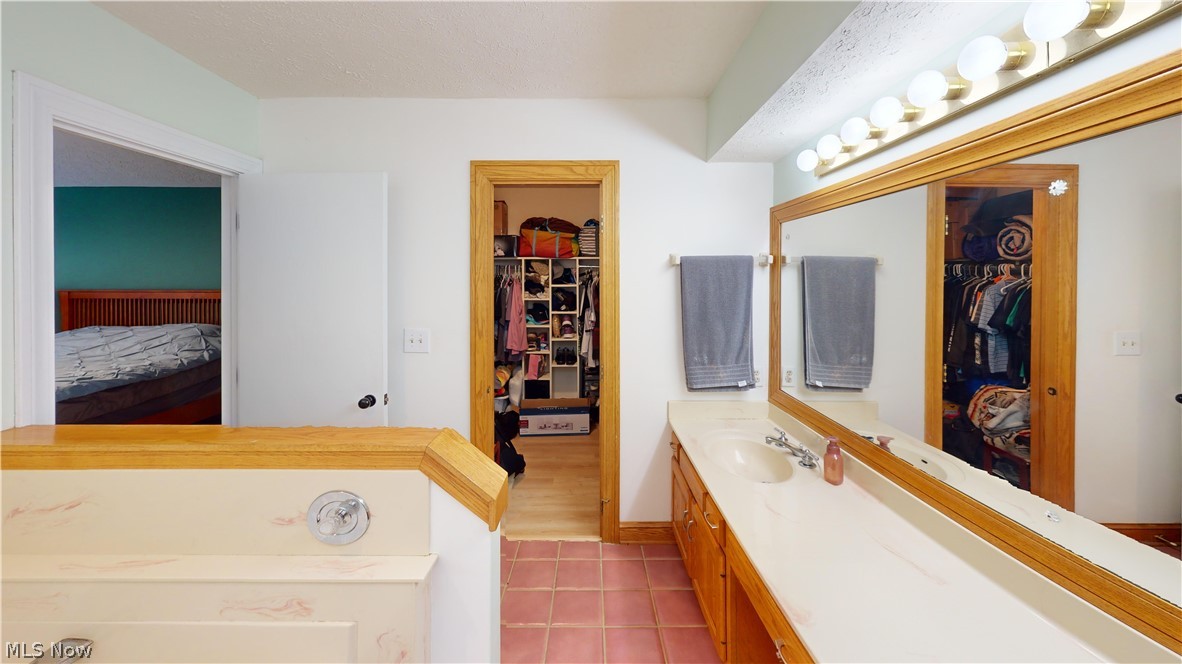 3020 Fox Burrow Drive Stow OH 44224