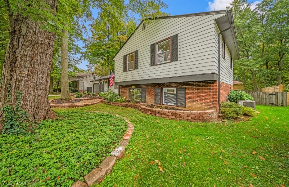 1066 Eastlawn Drive Highland Heights OH 44143