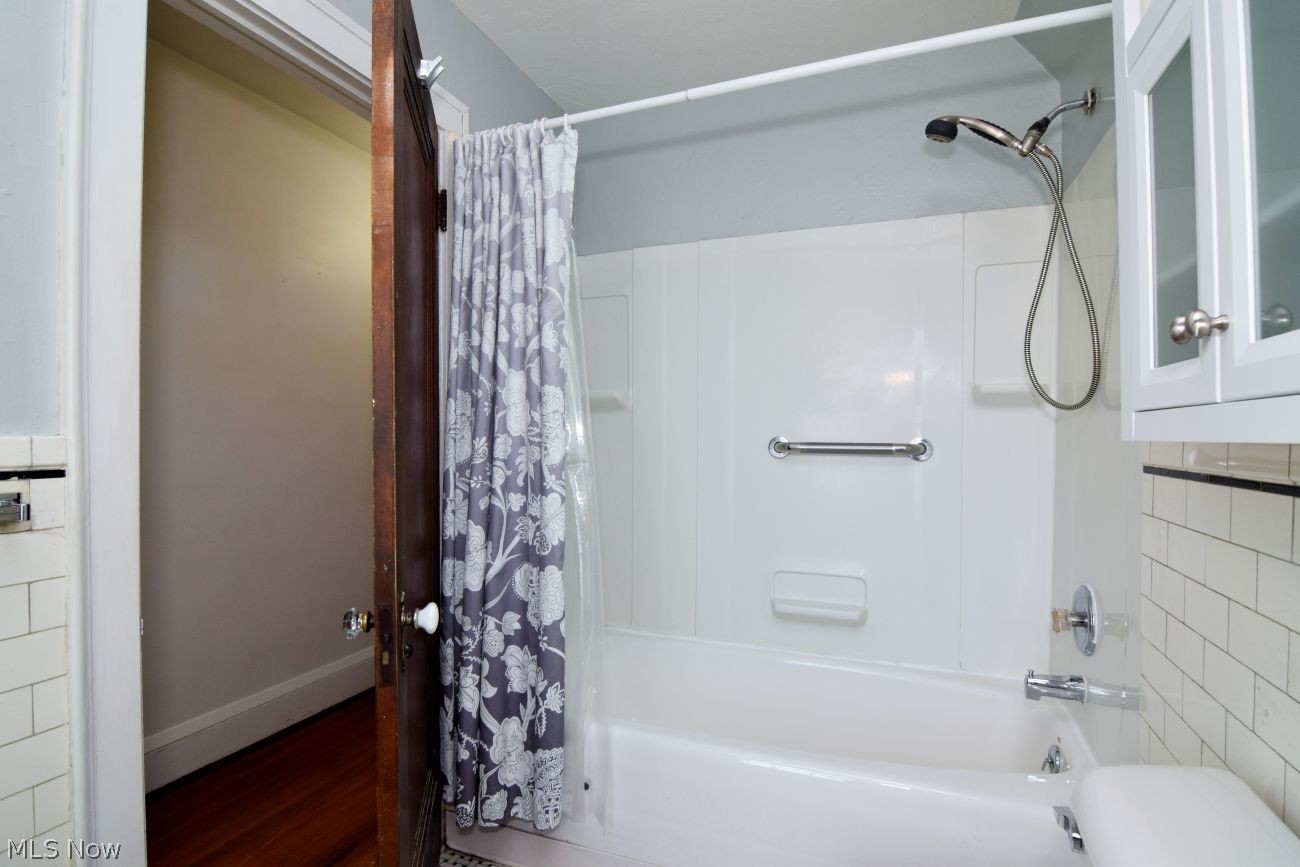 3615 Sutherland Road Shaker Heights OH 44122