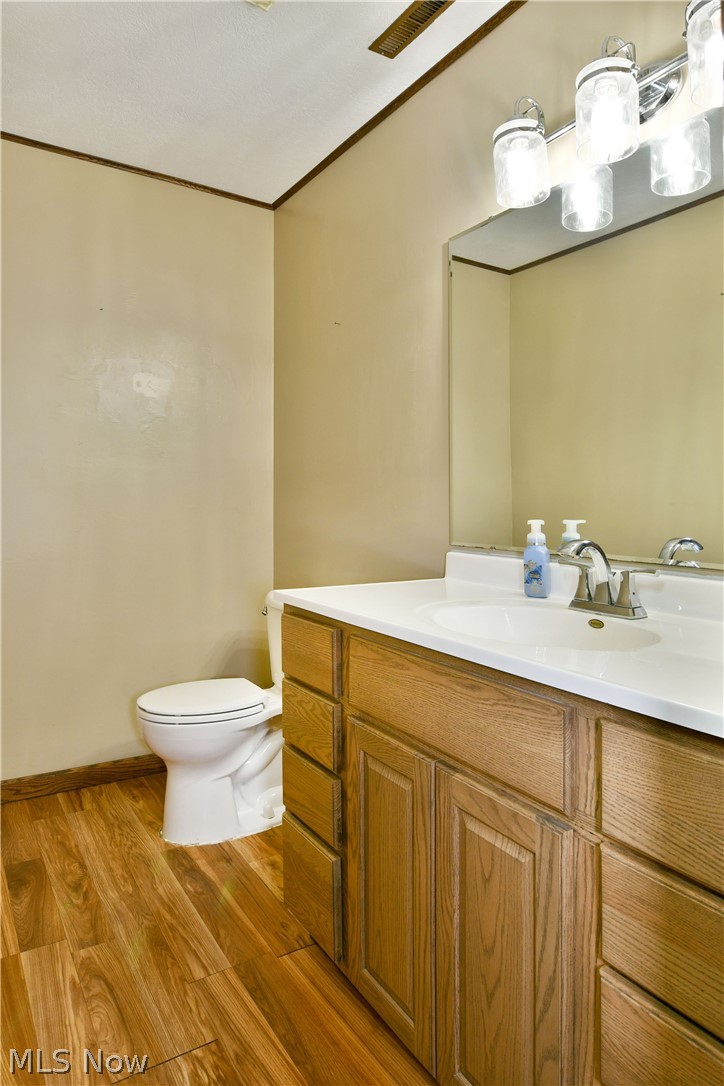1278 Bristol Champion Townline Road NE Bristolville OH 44402
