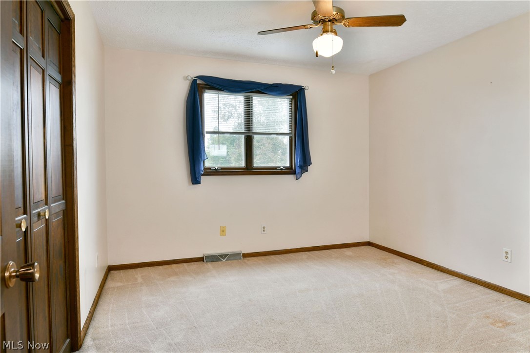 1278 Bristol Champion Townline Road NE Bristolville OH 44402