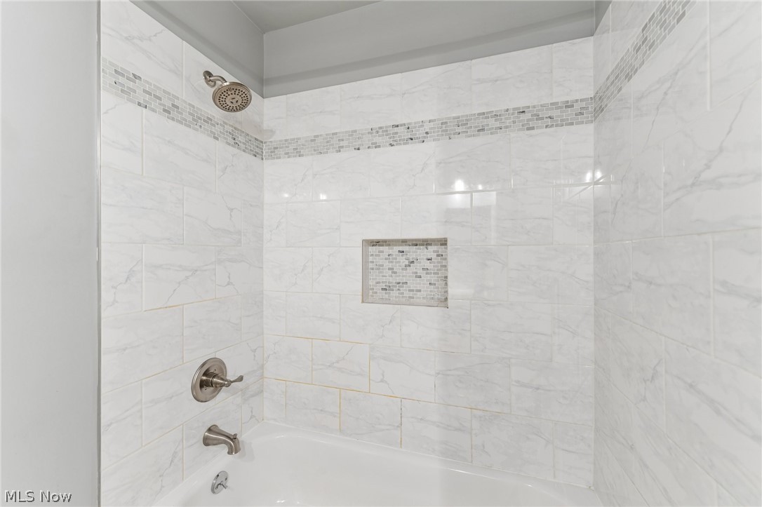 8161 State Road North Royalton OH 44133