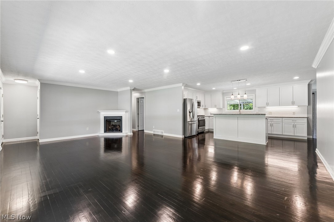 8161 State Road North Royalton OH 44133