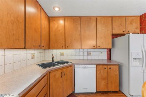 12647 Ionia Court Strongsville OH 44149