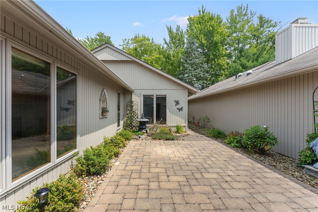 12647 Ionia Court Strongsville OH 44149