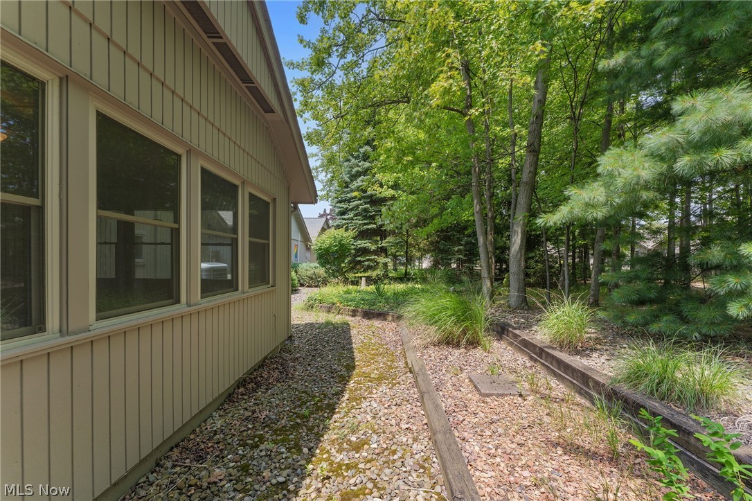 12647 Ionia Court Strongsville OH 44149