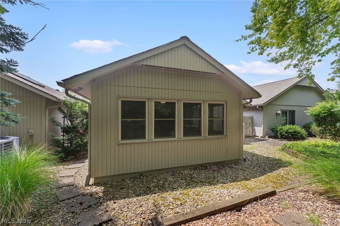 12647 Ionia Court Strongsville OH 44149