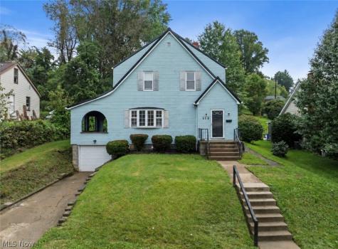 112 Opal Boulevard Steubenville OH 43952