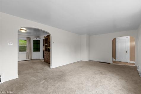 112 Opal Boulevard Steubenville OH 43952