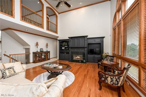 1597 Pilgrims Knob SE Canton OH 44709