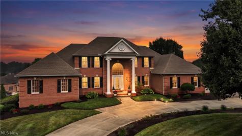 1597 Pilgrims Knob SE Canton OH 44709