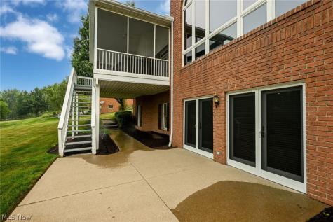 1597 Pilgrims Knob SE Canton OH 44709