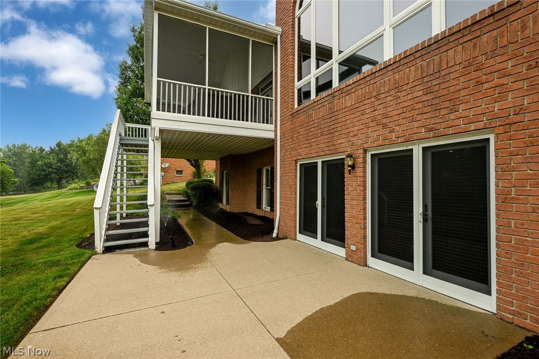 1597 Pilgrims Knob SE Canton OH 44709