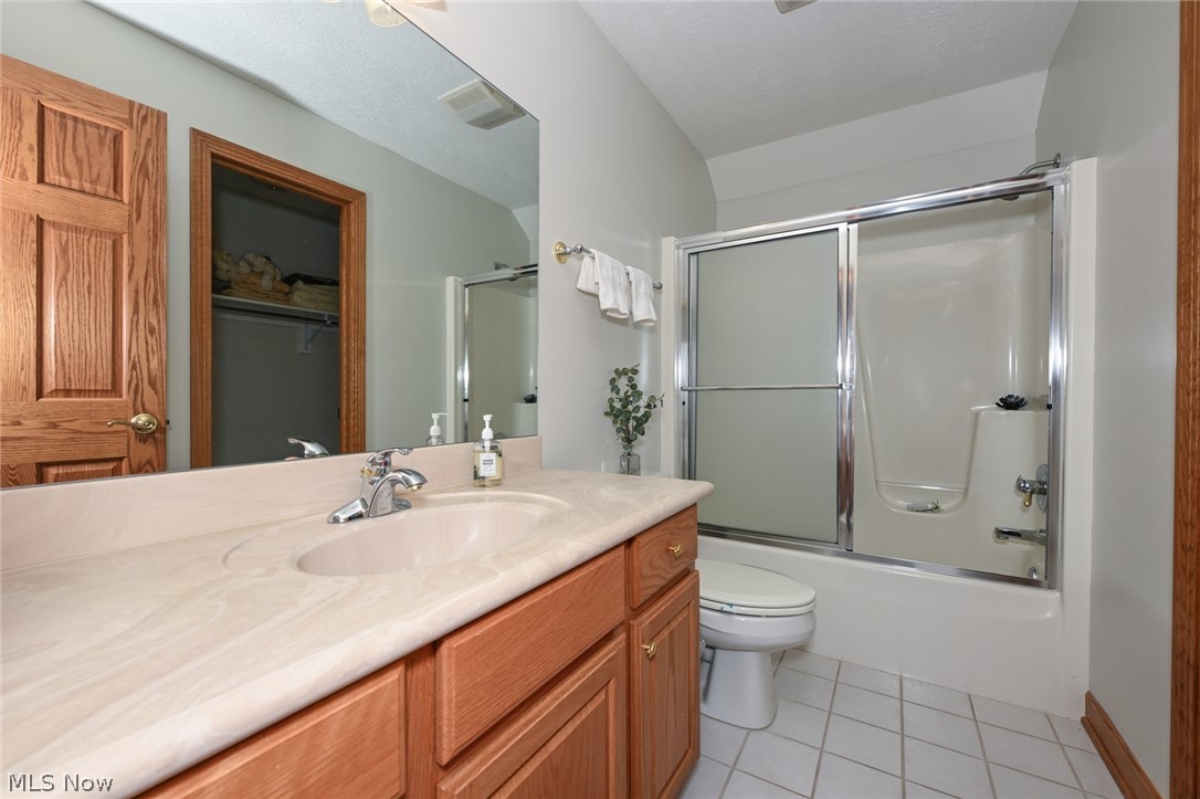 1597 Pilgrims Knob SE Canton OH 44709