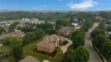 1597 Pilgrims Knob SE Canton OH 44709