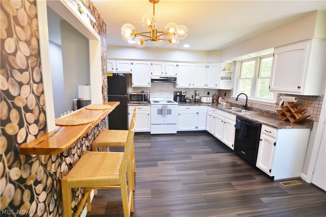 5091 N Myers Road Geneva OH 44041