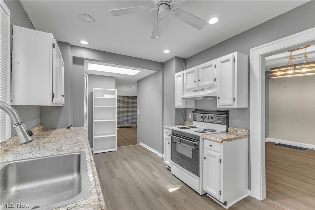 270 Pasadena Elyria OH 44035