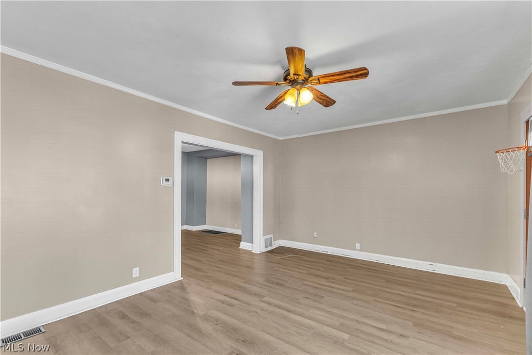 270 Pasadena Elyria OH 44035