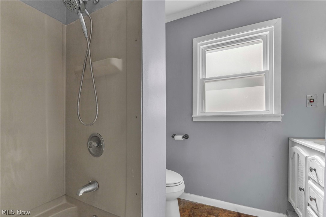 270 Pasadena Elyria OH 44035