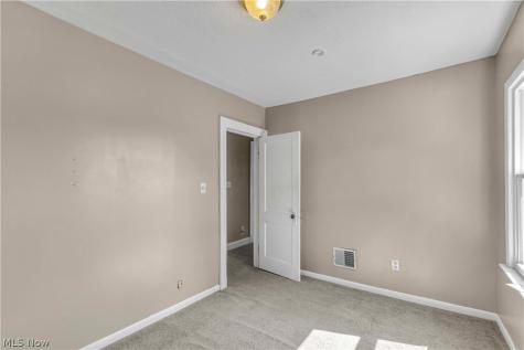 270 Pasadena Elyria OH 44035