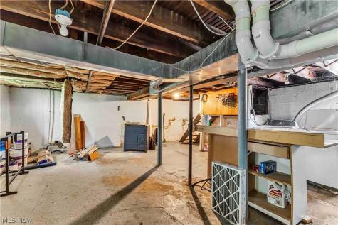 270 Pasadena Elyria OH 44035