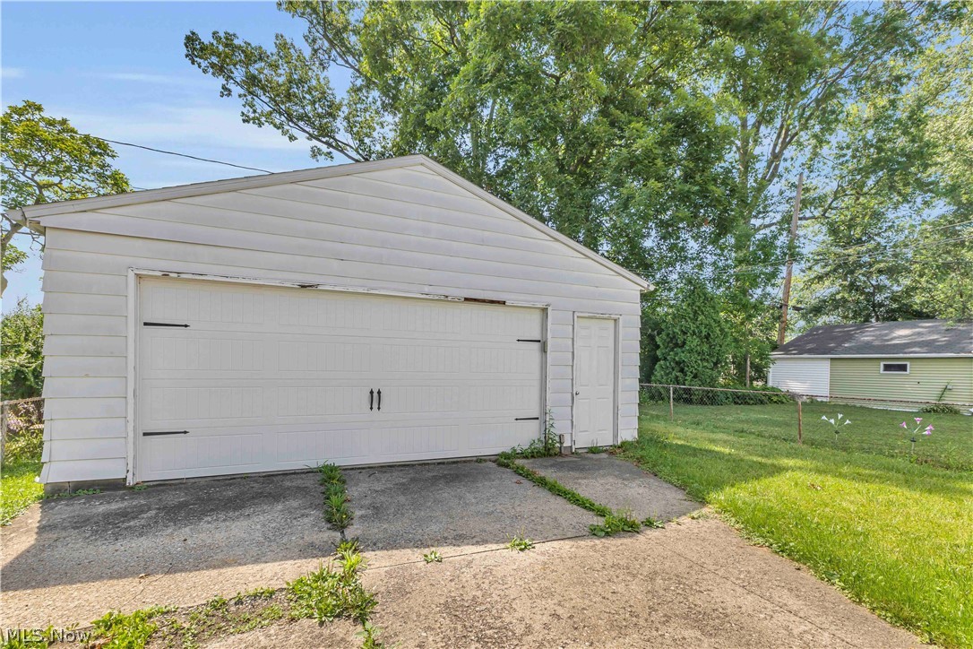 270 Pasadena Elyria OH 44035