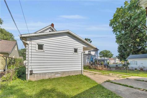 270 Pasadena Elyria OH 44035