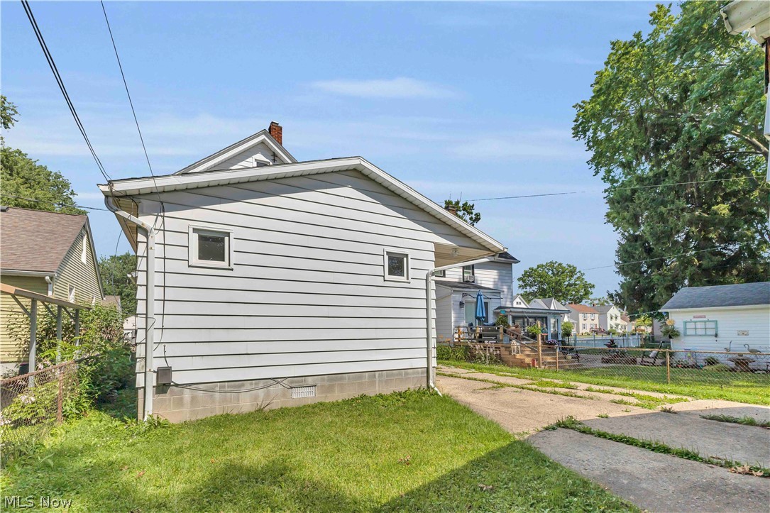 270 Pasadena Elyria OH 44035