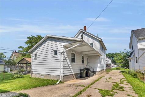 270 Pasadena Elyria OH 44035