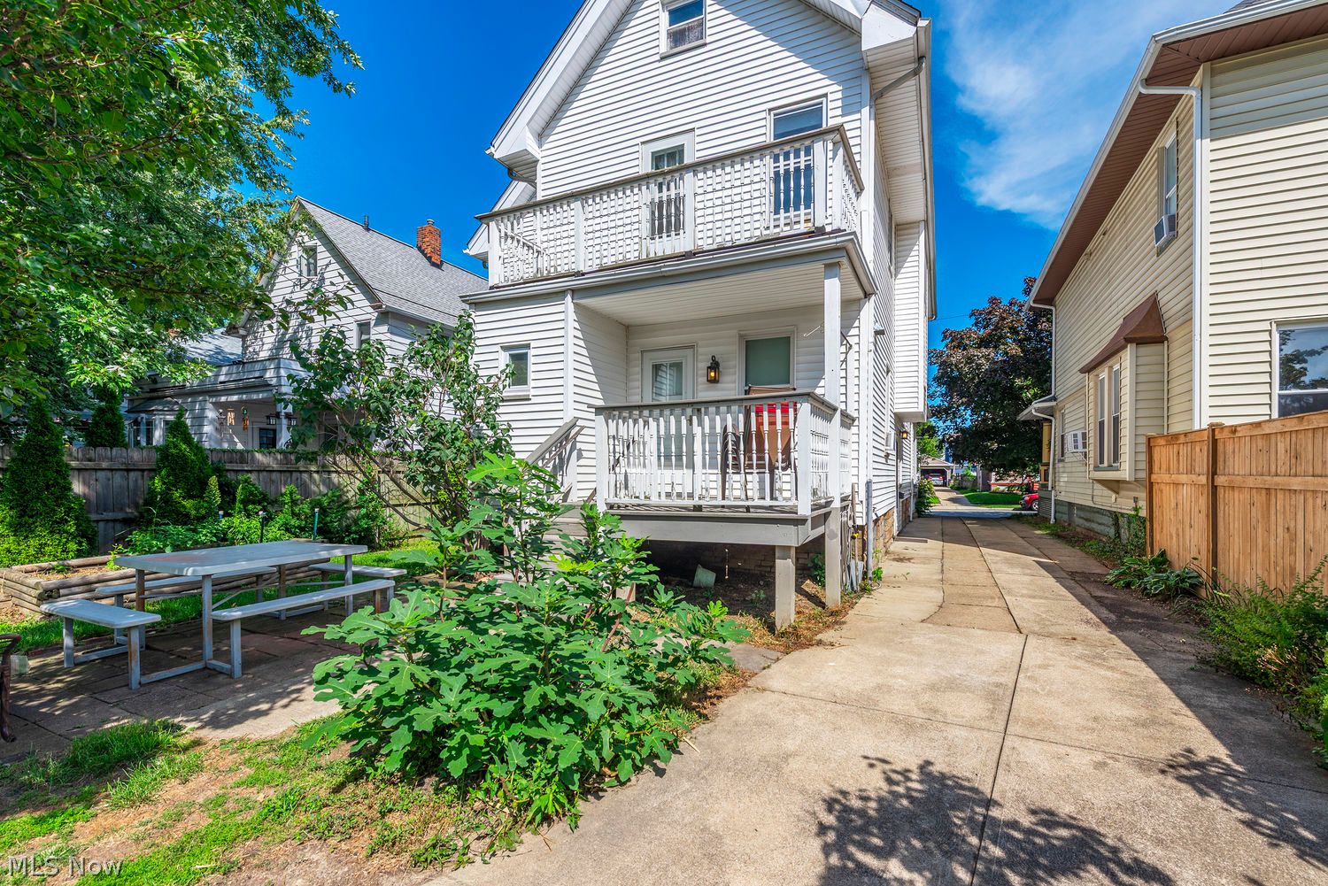 1206 Ethel Avenue Lakewood OH 44107