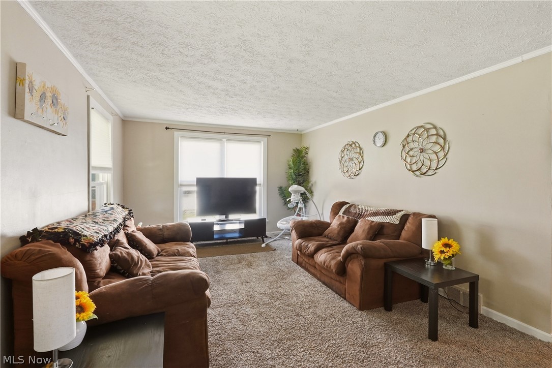 2743 Lincoln Way NW Massillon OH 44647