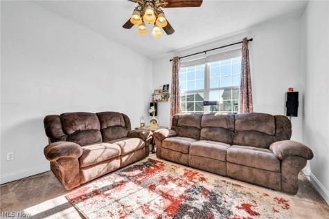 5250 Duxbury Drive Copley OH 44321