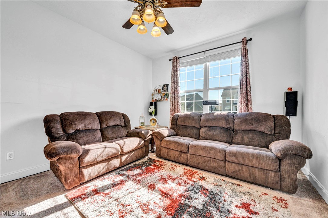 5250 Duxbury Drive Copley OH 44321