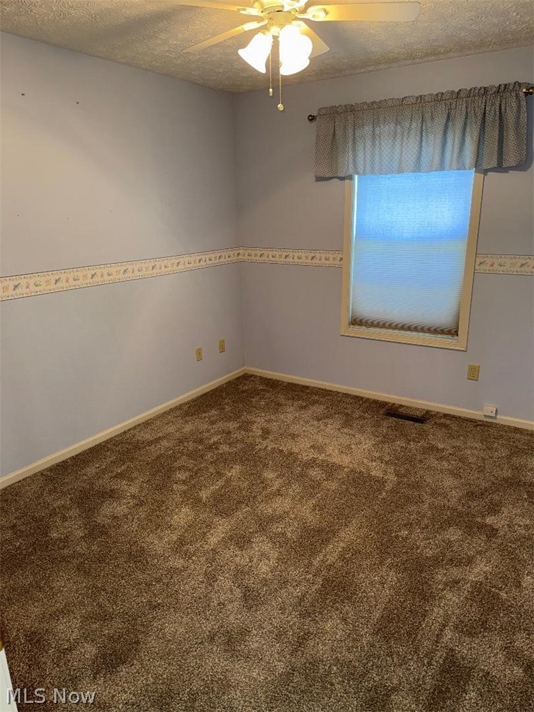 326 Breckenridge Oval Elyria OH 44035