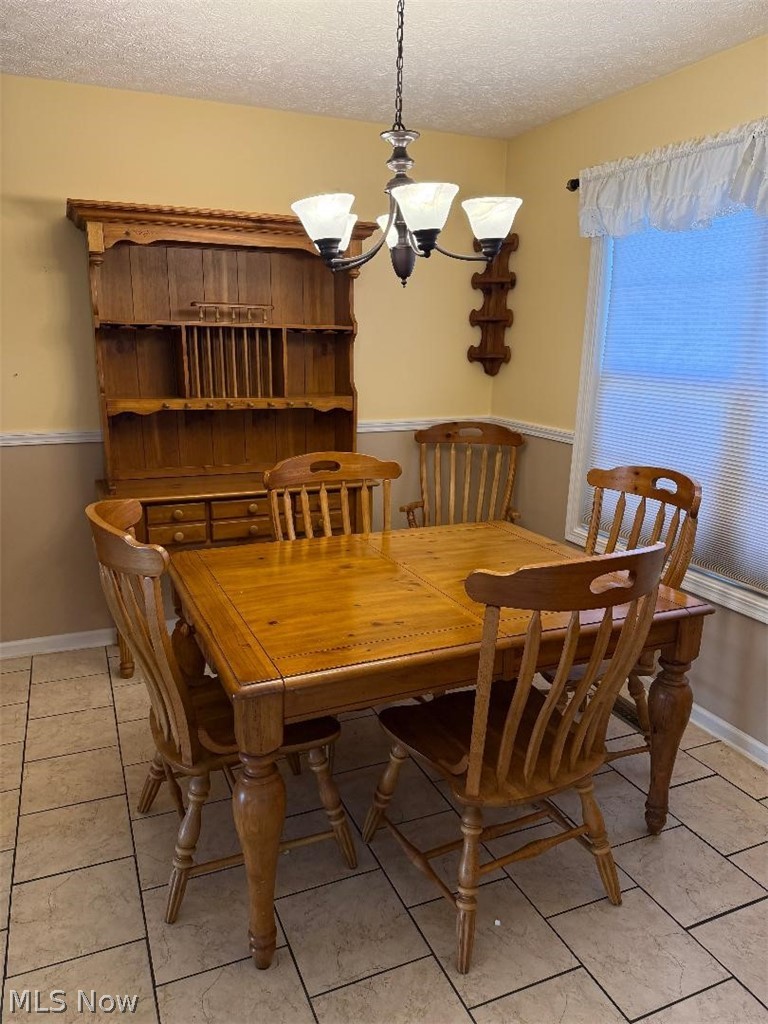 326 Breckenridge Oval Elyria OH 44035