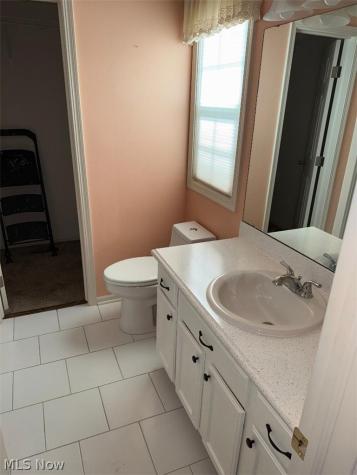 326 Breckenridge Oval Elyria OH 44035