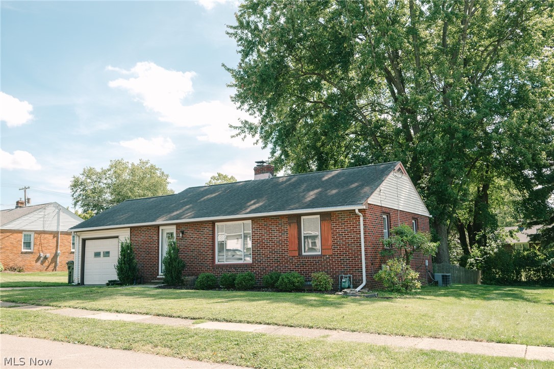 806 38th Street NW Canton OH 44709