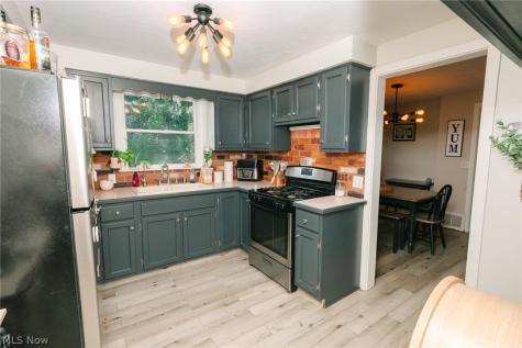 806 38th Street NW Canton OH 44709