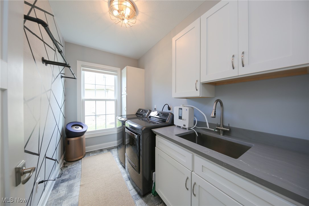 4233 Queens Gate Avon OH 44011