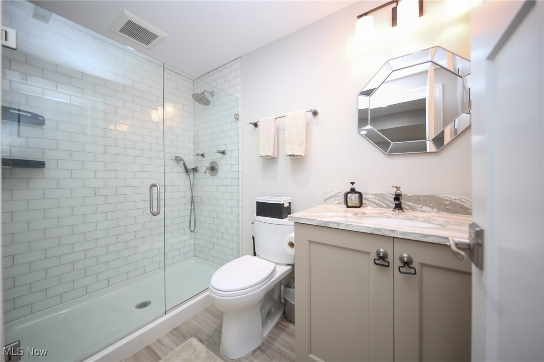 4233 Queens Gate Avon OH 44011