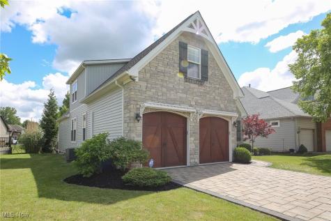 4233 Queens Gate Avon OH 44011