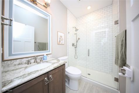 4233 Queens Gate Avon OH 44011