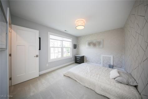 4233 Queens Gate Avon OH 44011