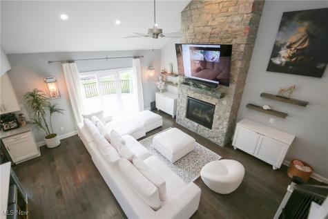 4233 Queens Gate Avon OH 44011