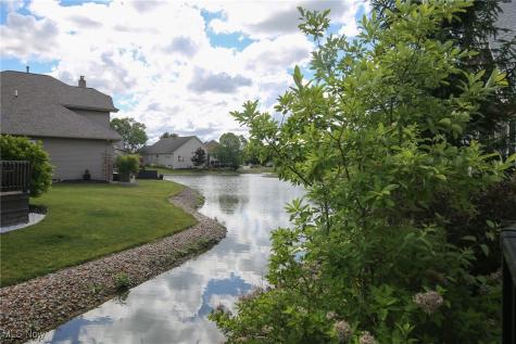 4233 Queens Gate Avon OH 44011